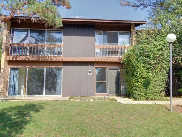 5946 GREENVIEW Road , Lisle, IL 60532