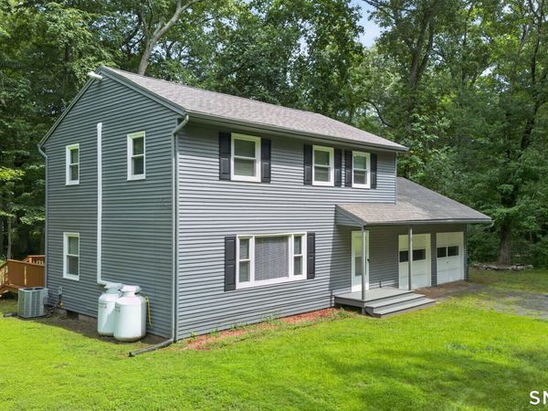 11 Glover , Old Lyme, CT 06371