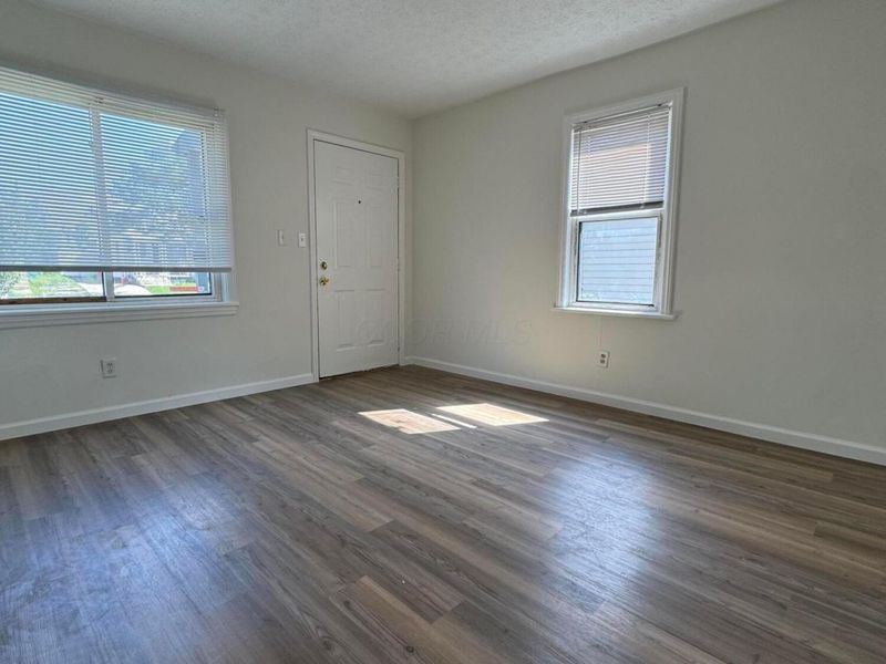 1425 E 20th Avenue, Columbus, OH 43211 Photo 2