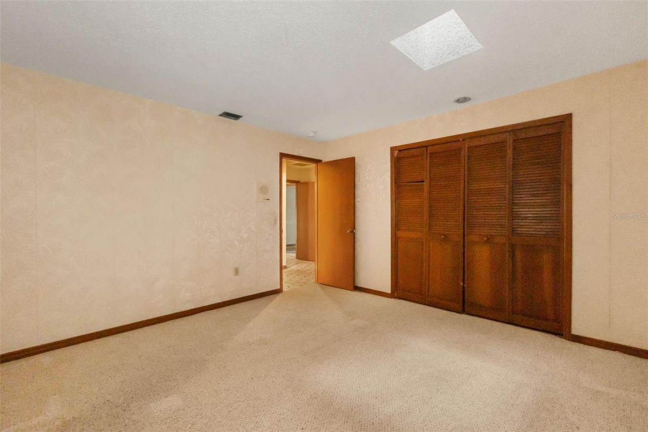 3889 N Lake Orlando Parkway, Orlando, FL 32808 Photo