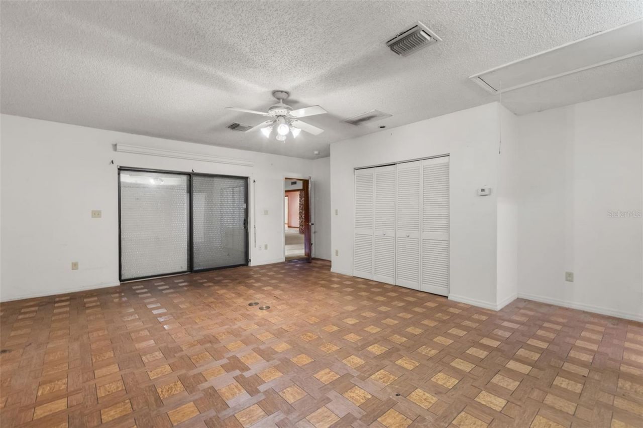 3889 N Lake Orlando Parkway, Orlando, FL 32808 Photo