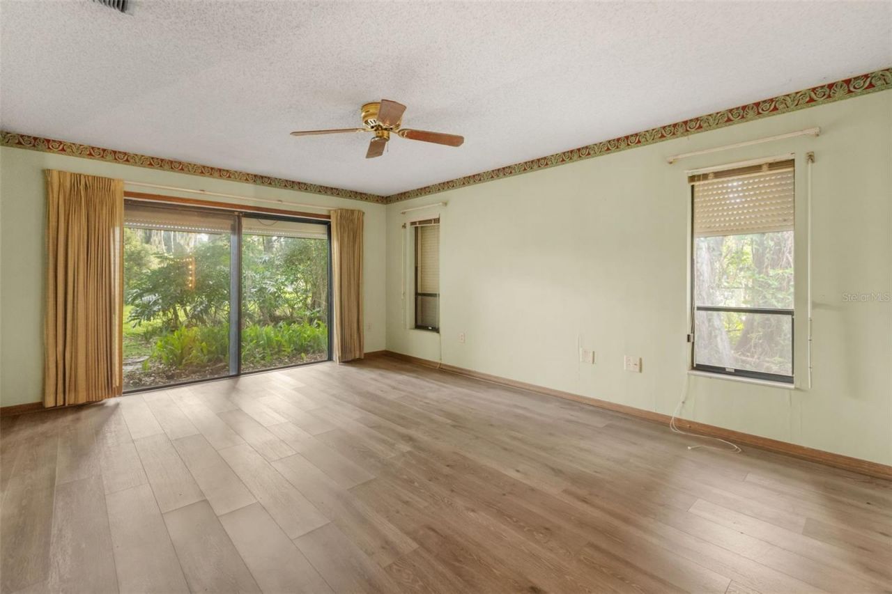 3889 N Lake Orlando Parkway, Orlando, FL 32808 Photo