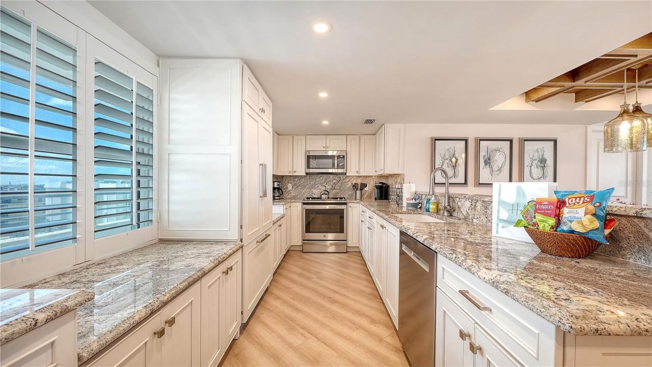 6300 Midnight Pass Road, Unit 809, Sarasota, FL 34242 Photo