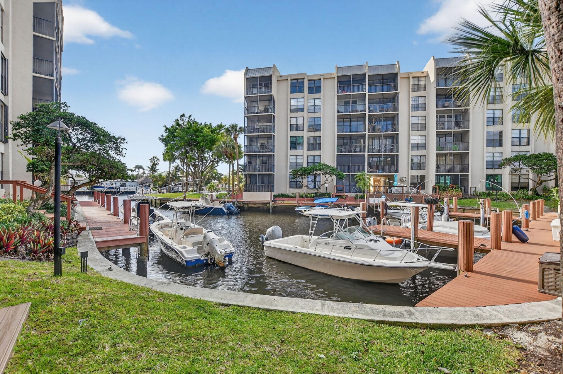 20 Royal Palm Way, Unit 602, Boca Raton, FL 33432 Photo