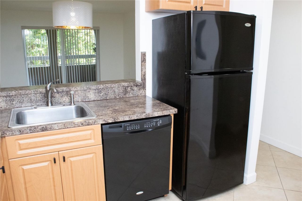 7860 Camino Real , Unit L-406, Miami, FL 33143 Photo