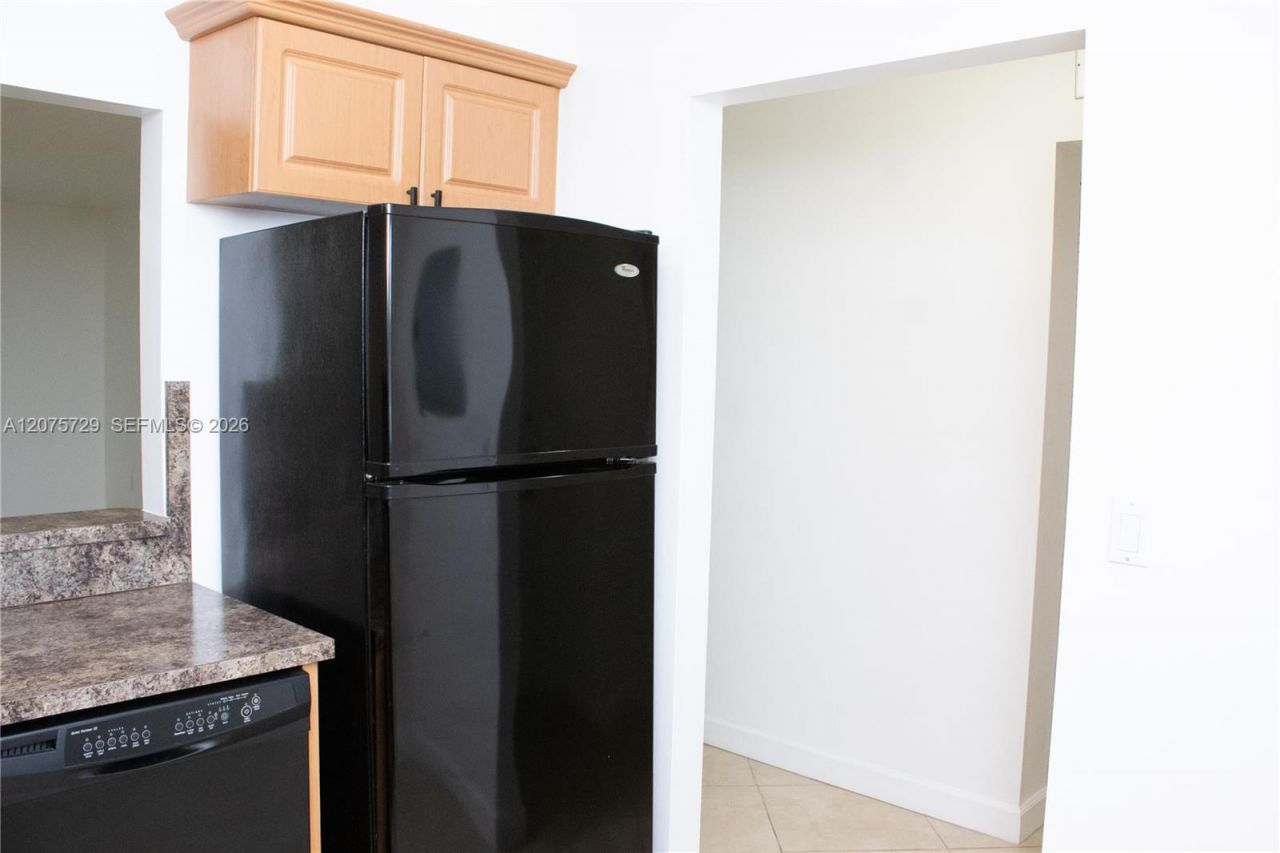 7860 Camino Real , Unit L-406, Miami, FL 33143 Photo