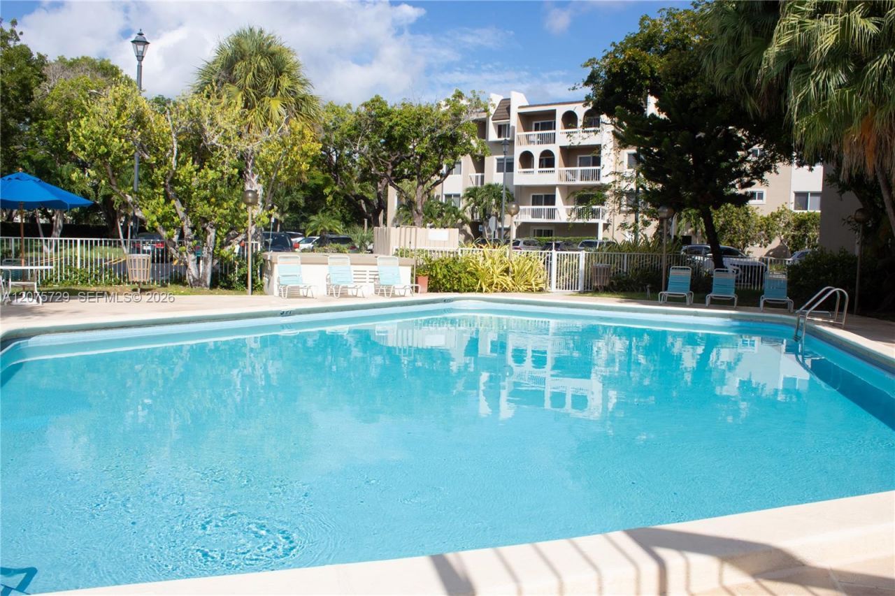 7860 Camino Real , Unit L-406, Miami, FL 33143 Photo