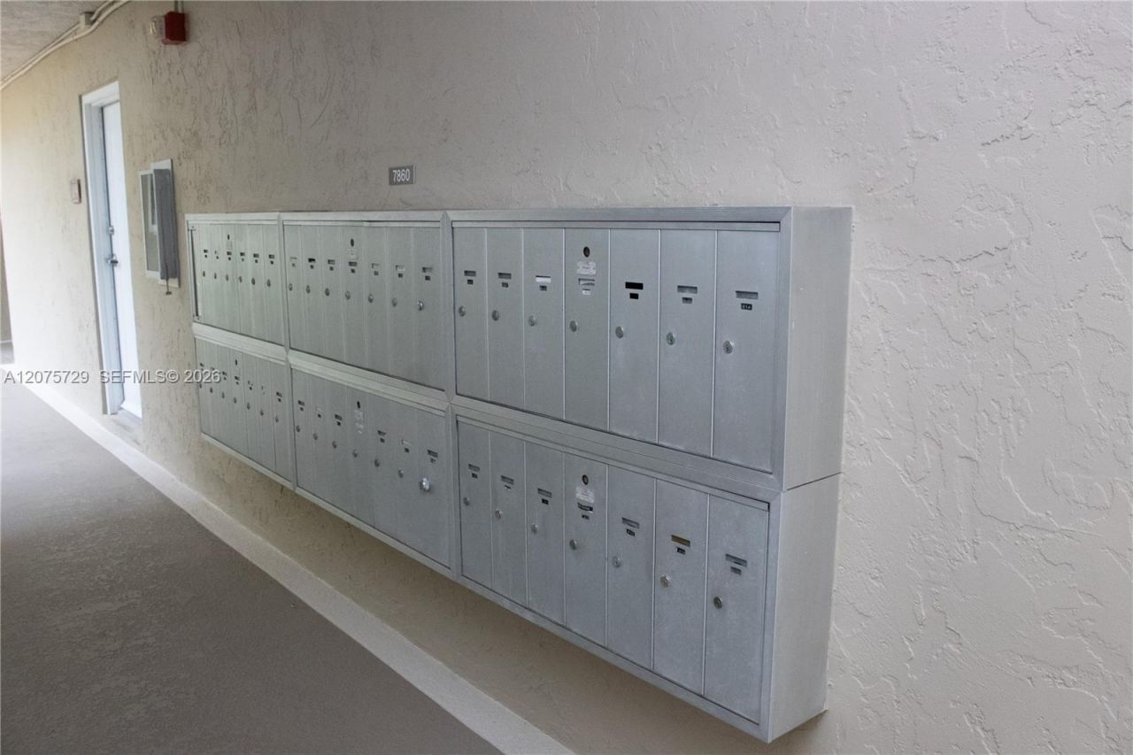 7860 Camino Real , Unit L-406, Miami, FL 33143 Photo