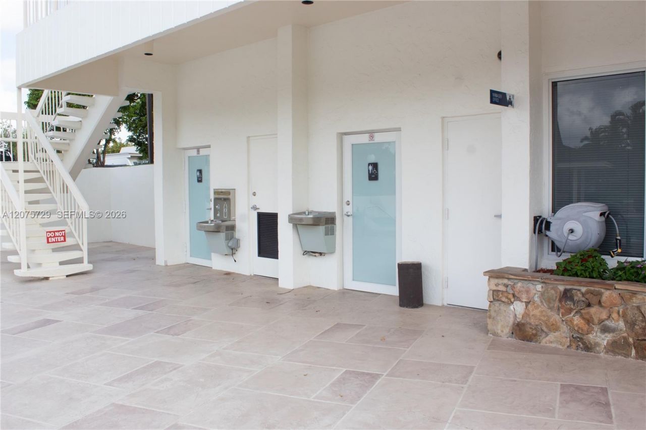 7860 Camino Real , Unit L-406, Miami, FL 33143 Photo