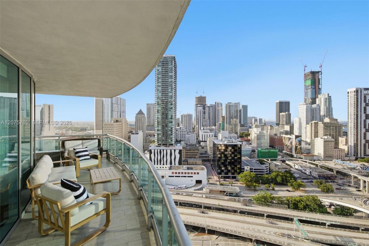 350 S Miami Ave , Unit 2601, Miami, FL 33130 Photo