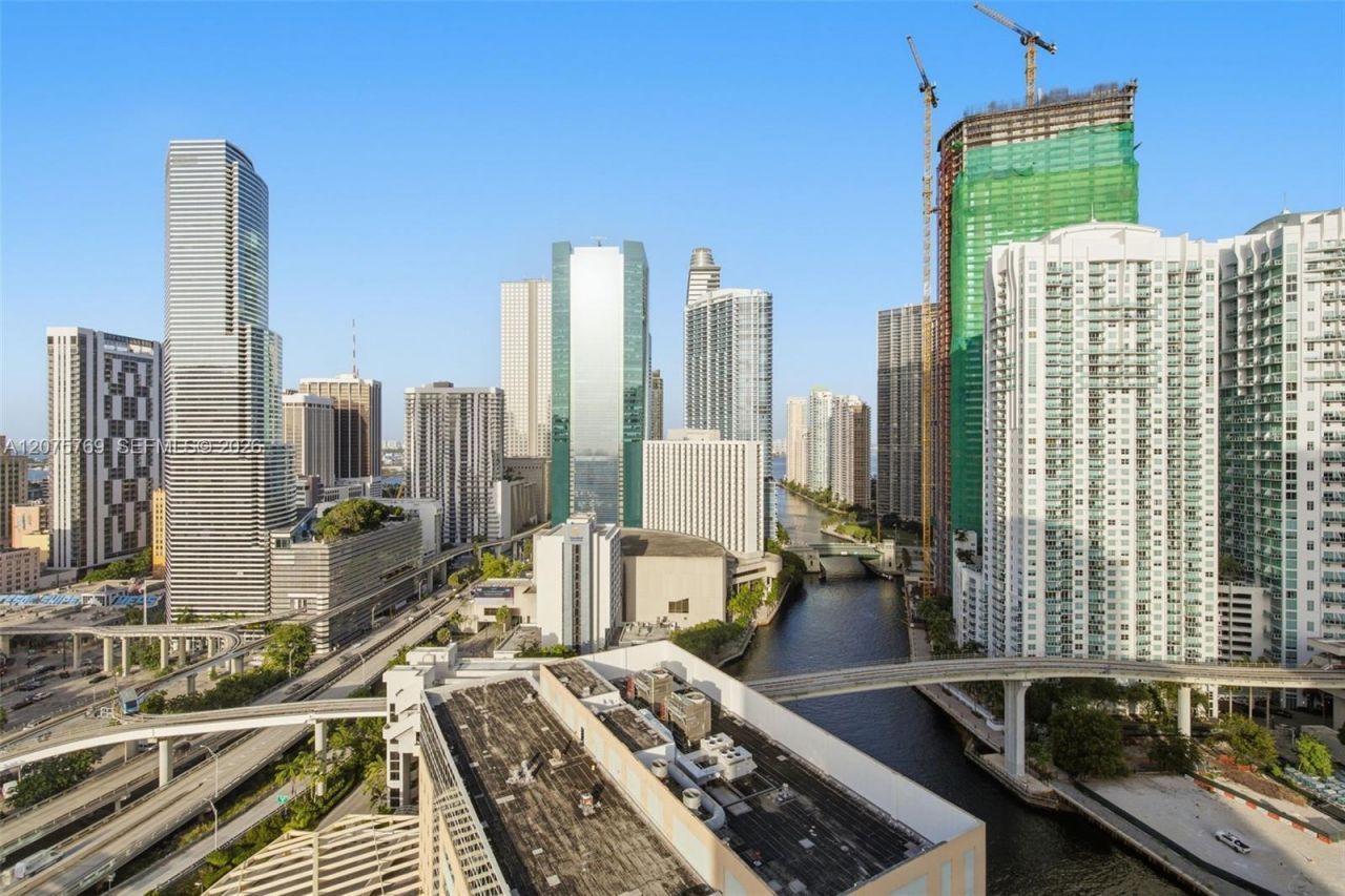 350 S Miami Ave , Unit 2601, Miami, FL 33130 Photo