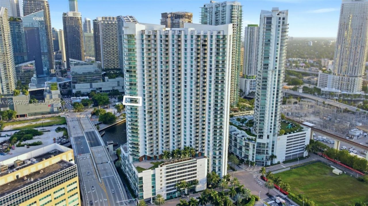 350 S Miami Ave , Unit 2601, Miami, FL 33130 Photo