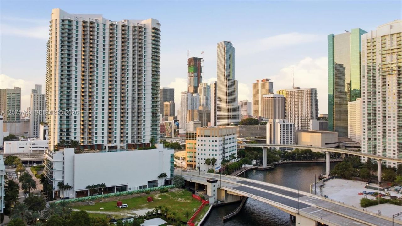 350 S Miami Ave , Unit 2601, Miami, FL 33130 Photo