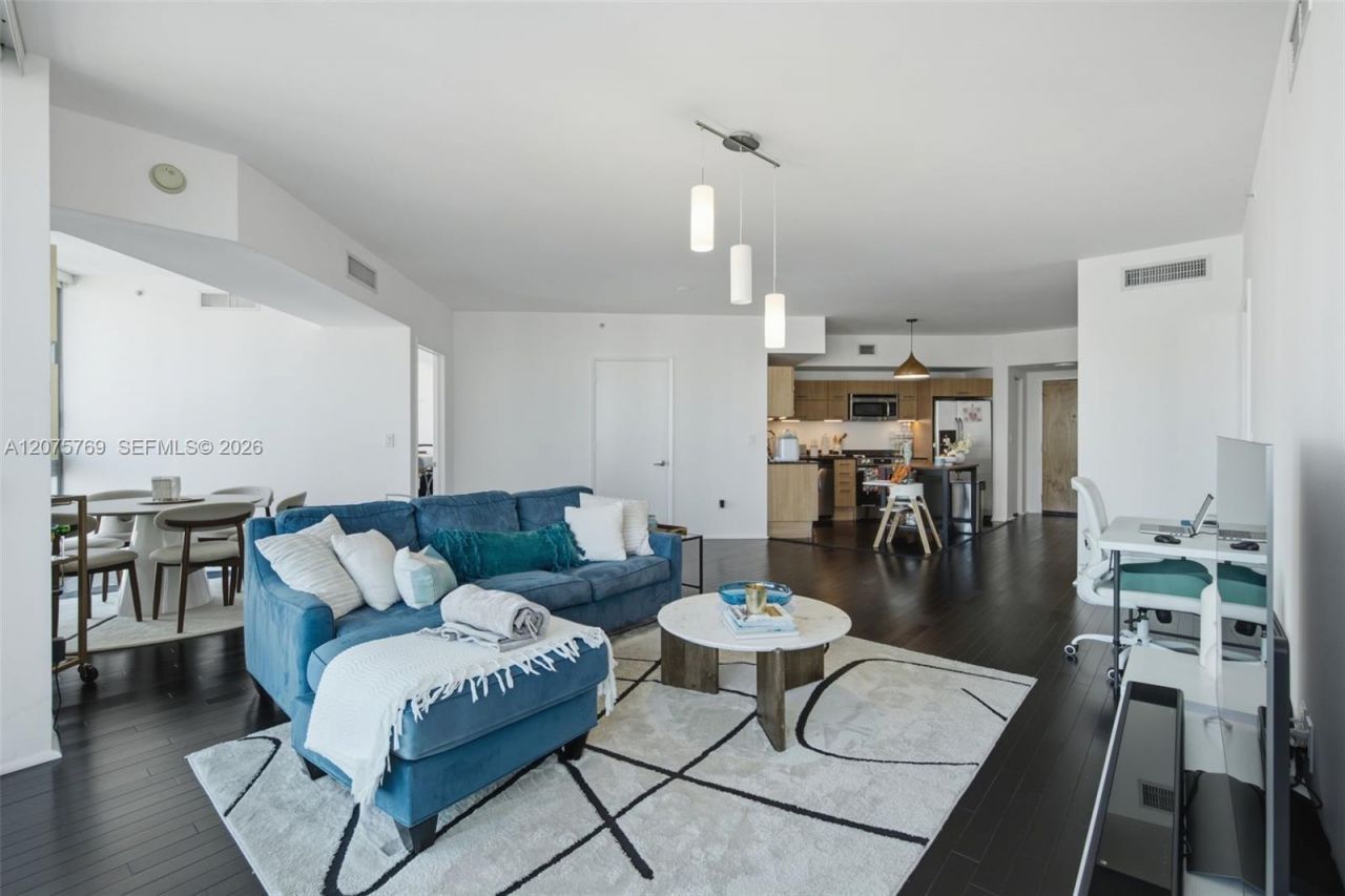 350 S Miami Ave , Unit 2601, Miami, FL 33130 Photo