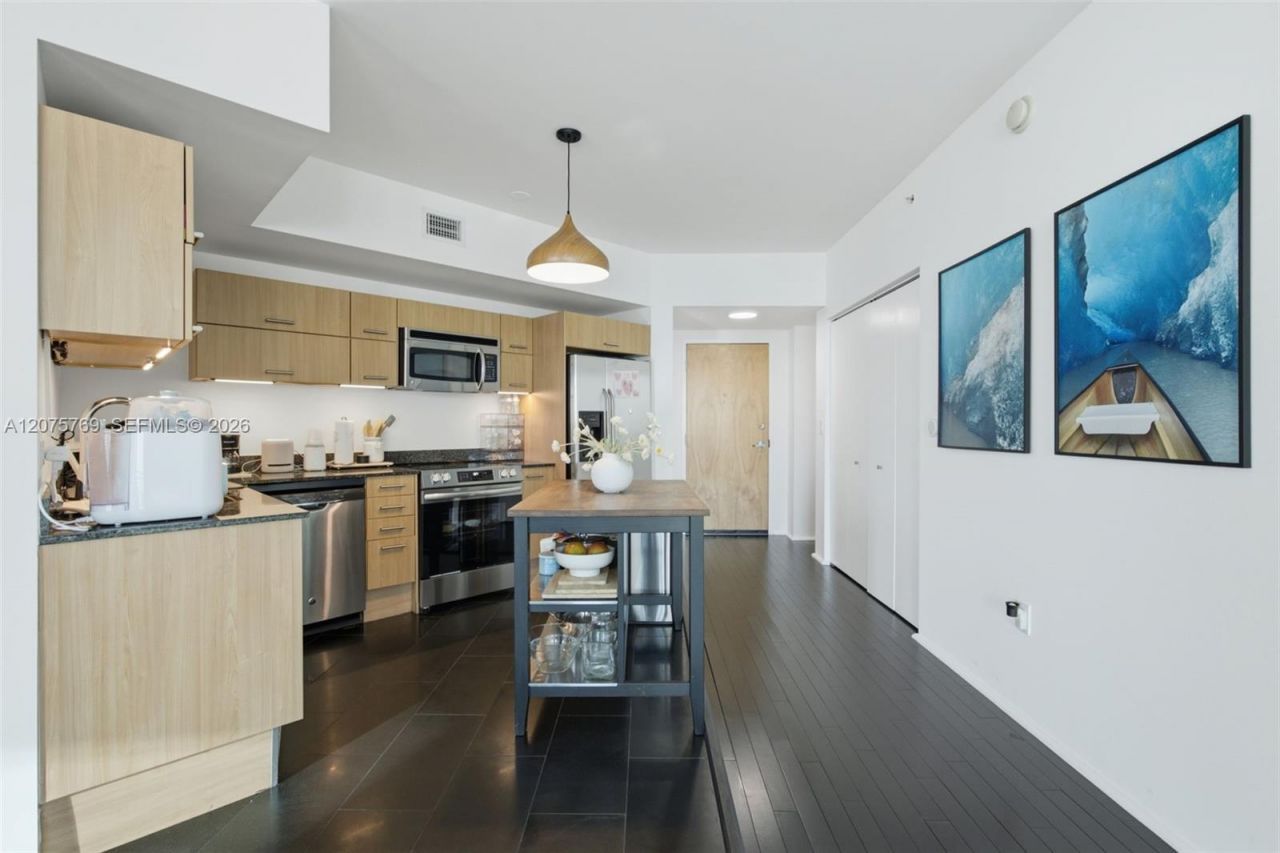 350 S Miami Ave , Unit 2601, Miami, FL 33130 Photo