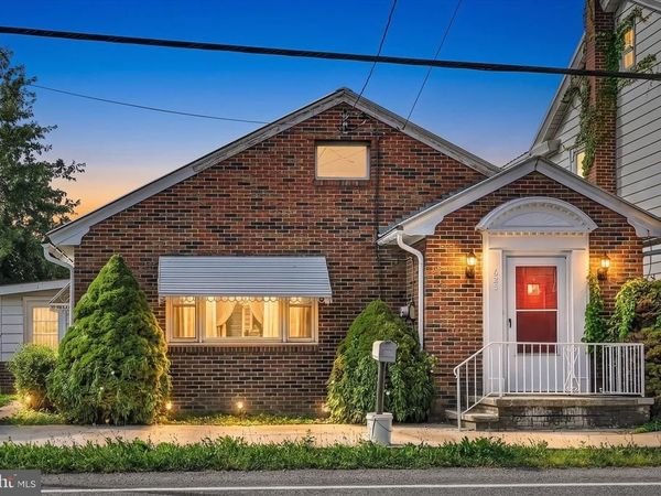 625 E MAIN STREET , HEGINS, PA 17938