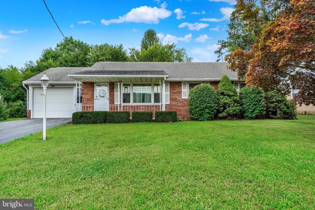 4190 N GEORGE STREET , MANCHESTER, PA 17345