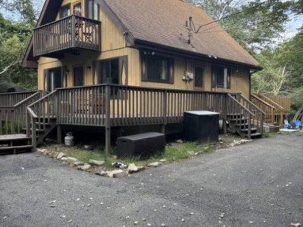 278 CEDAR DRIVE , LONG POND, PA 18334