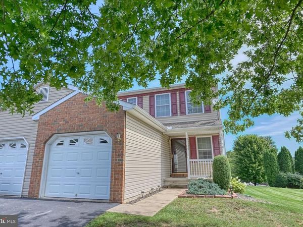 9 GRASSHOPPER COURT, MYERSTOWN, PA 17067