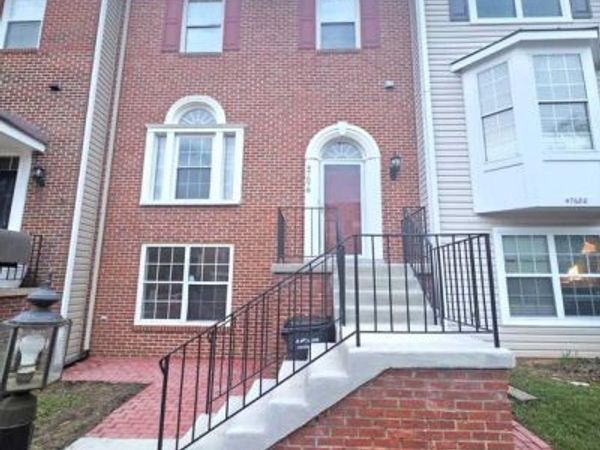 47678 COMER SQUARE, STERLING, VA 20165