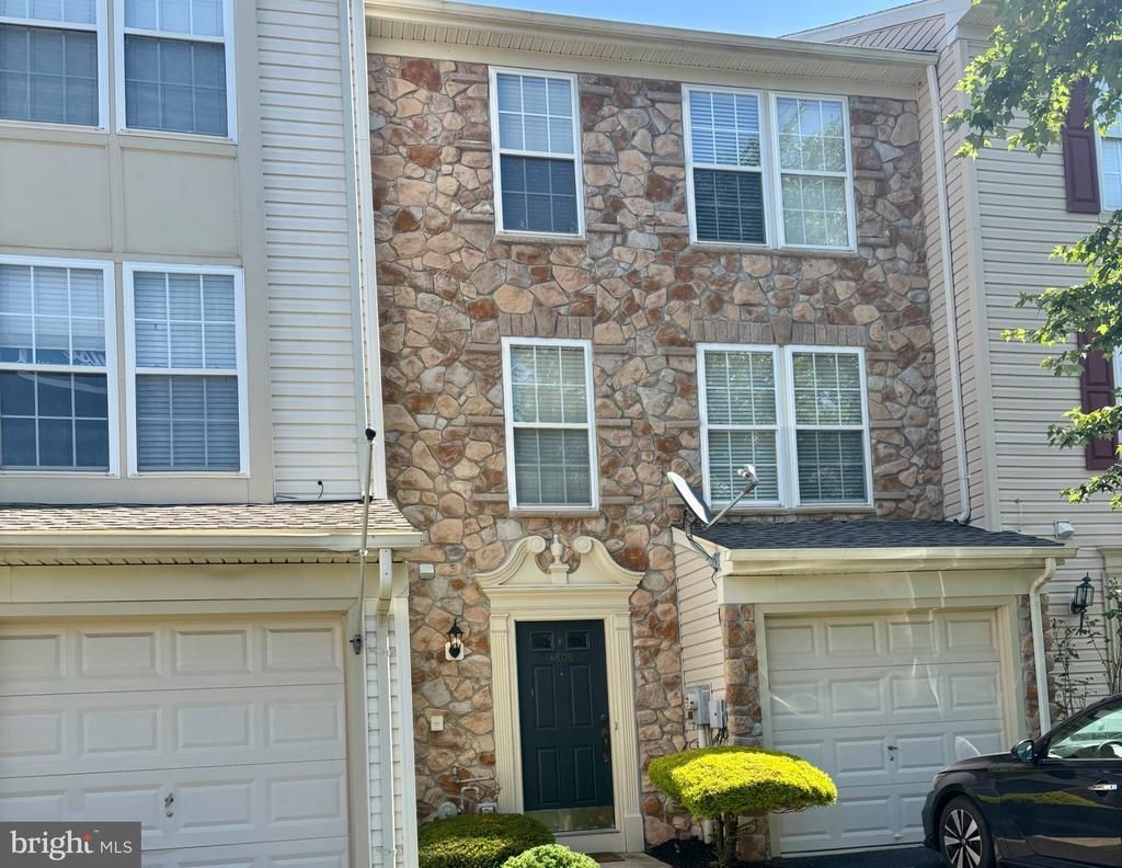 4606 JASMINE DRIVE, CENTER, PA 18034
