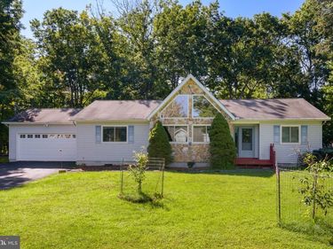 513 GANDOLF ROAD, TAMIMENT, PA 18371