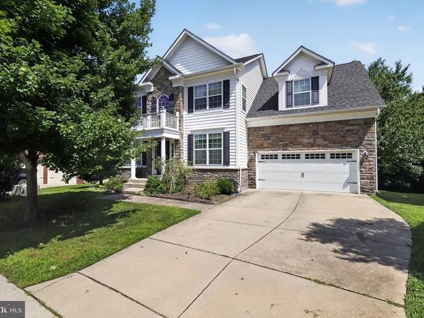 9834 SHADED DAY, LAUREL, MD 20723