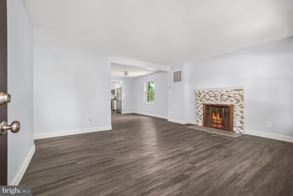 9359 WORRELL AVENUE , LANHAM, MD 20706