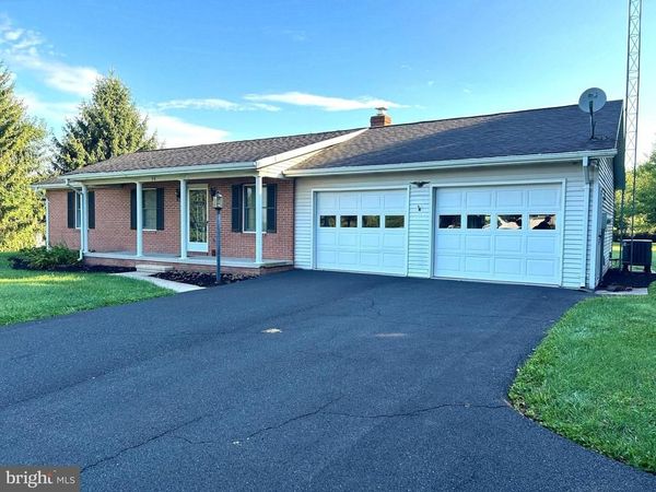 35 WESTERLY DR , LITTLESTOWN, PA 17340