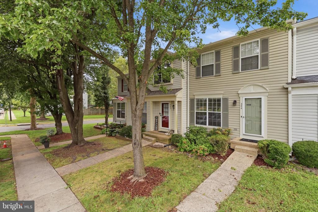 344 Stable View Terrace Ne, Leesburg, VA 20176 Main Photo