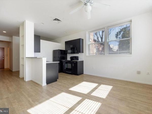 1015-1021 W LANCASTER AVENUE, Unit 211, BRYN MAWR, PA 19010