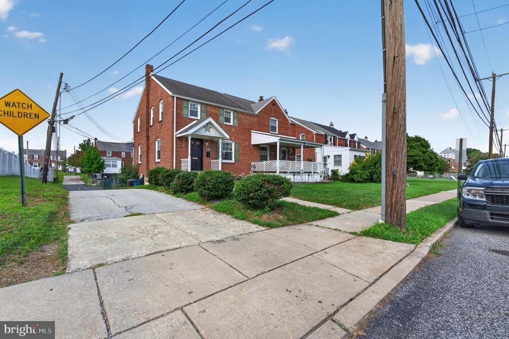 329 HOLMES ROAD , HOLMES, PA 19043