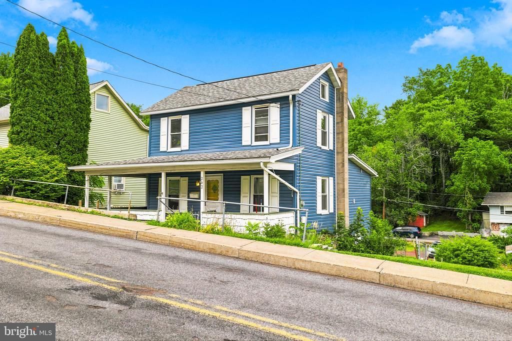 242 HUDSONDALE STREET , WEATHERLY, PA 18255
