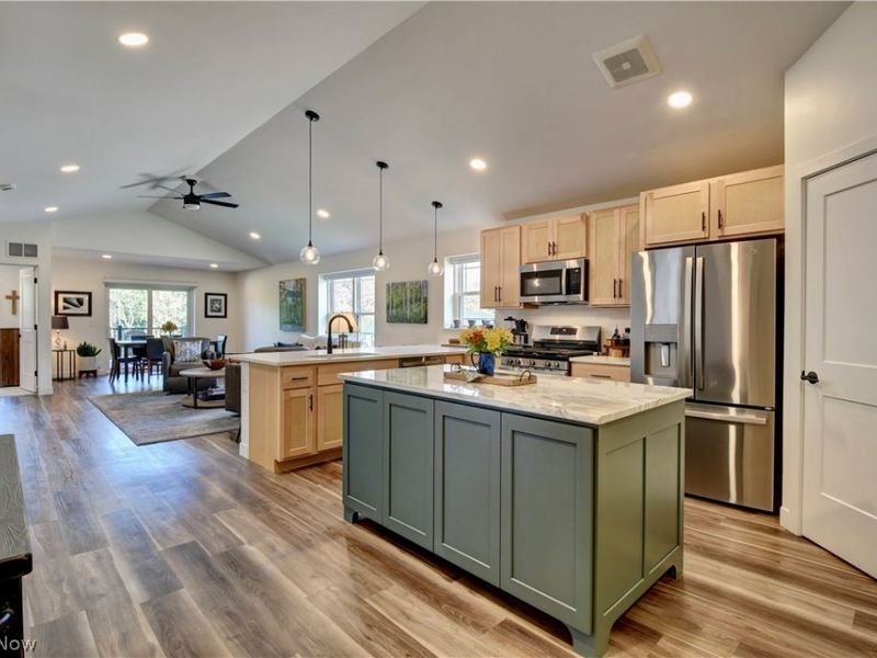 1014 Beech Avenue, Millersburg, OH 44654 Photo 3