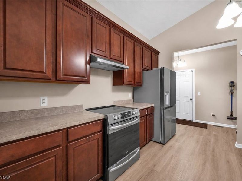 9036 Morgan Circle, North Ridgeville, OH 44039 Photo 8