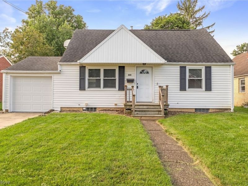 324 Viking Street NW, North Canton, OH 44720 Photo 1