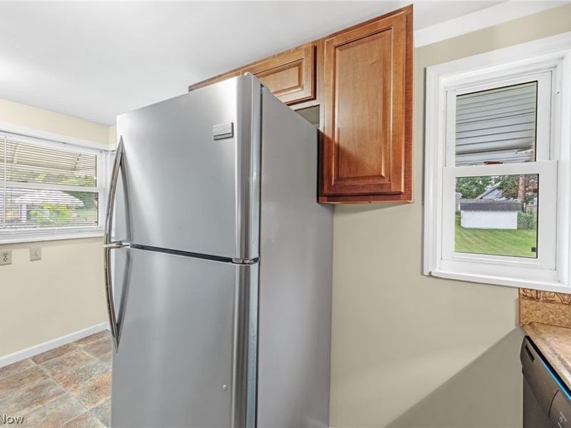 324 Viking Street NW, North Canton, OH 44720 Photo 10