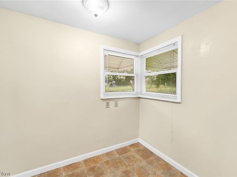 324 Viking Street NW, North Canton, OH 44720 Photo 11