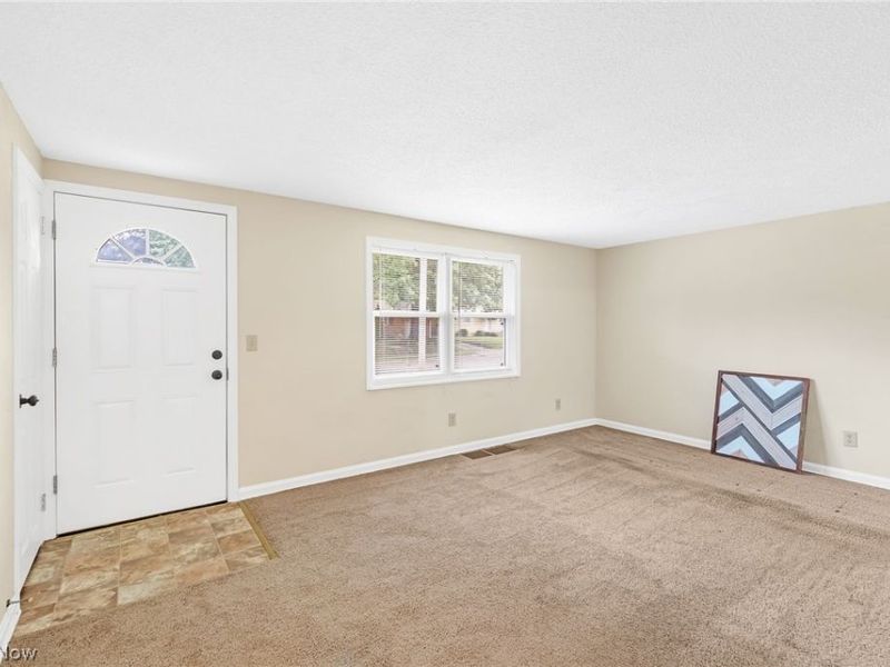 324 Viking Street NW, North Canton, OH 44720 Photo 4