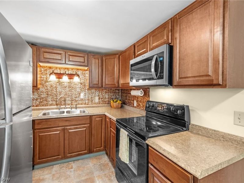 324 Viking Street NW, North Canton, OH 44720 Photo 7