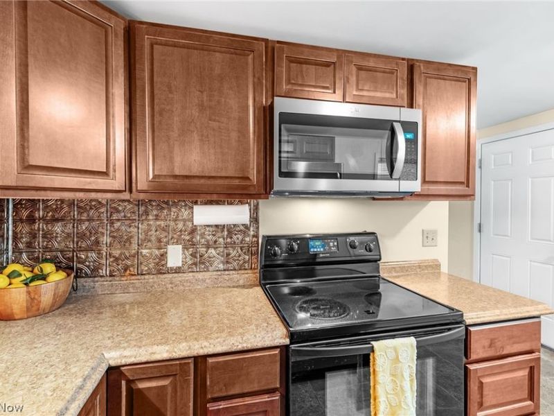 324 Viking Street NW, North Canton, OH 44720 Photo 9