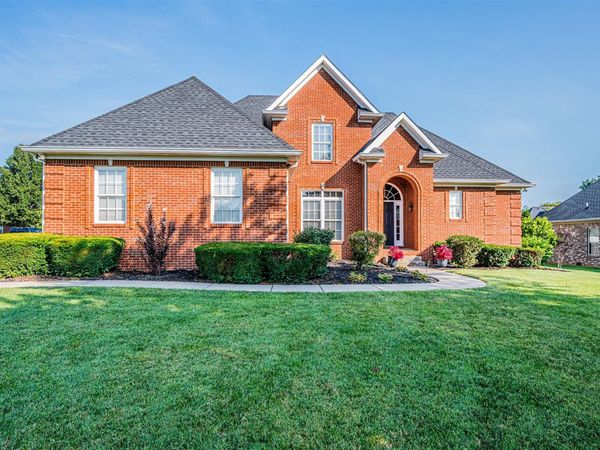 3737 Silver Sun Drive , Bowling Green, KY 42104