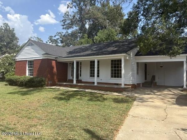 720 Crockett Avenue, Greenwood, MS 38930