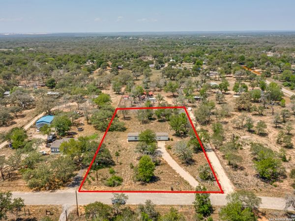 78 SPANISH OAK RD, Somerset, TX 78069