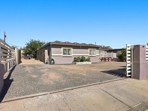 308 62nd Street NW, Albuquerque, NM 87105