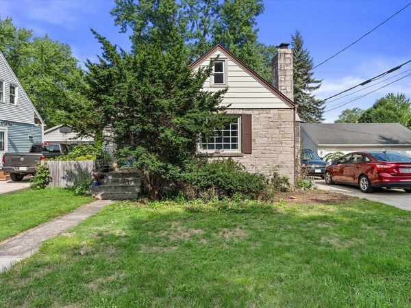 W168N9104 Falls AVENUE, Menomonee Falls, WI 53051