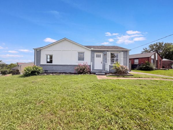 1447 Snell Blvd , Nashville, TN 37218