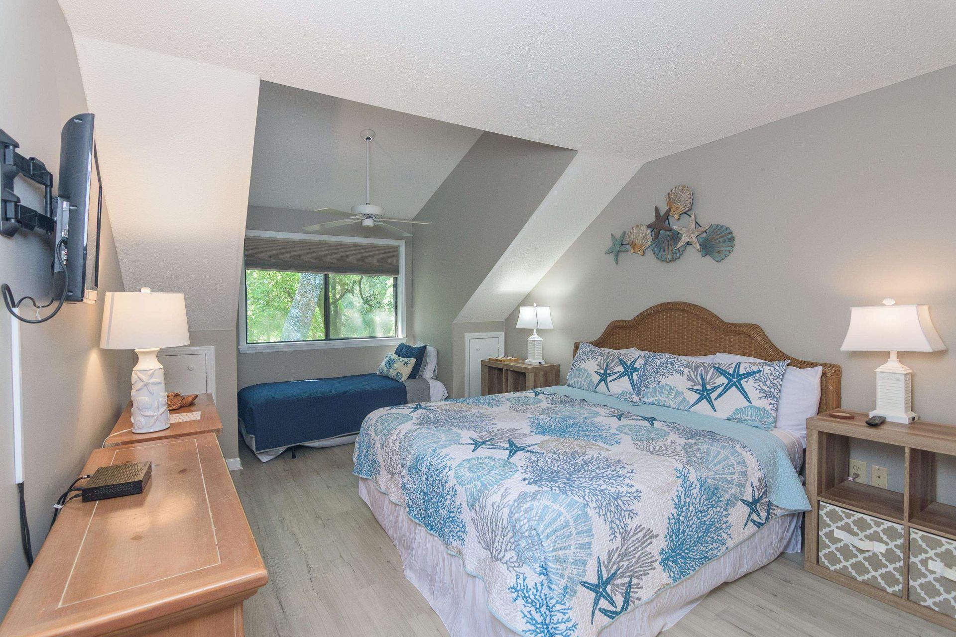 151 Wetherby Way Photo 29