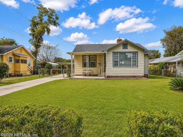 7128 LUCKY Drive W, Jacksonville, FL 32208