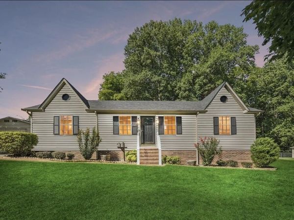 1767 Eastlake Dr, Cookeville, TN
